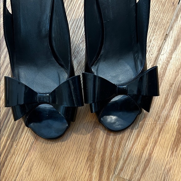 Stuart Weitzman Black Bow Heels - Picture 4 of 9